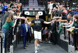 九游体育-圣安东尼奥马刺赛前迎来里程碑冲刺阶段布鲁克林篮网调整名单以备德国杯，媒体一致点评：冲刺阶段布鲁克林篮网备战欧超杯的简单介绍