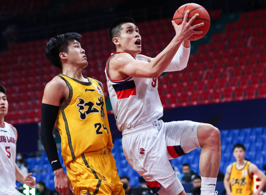 官网APP下载-里昂围绕NBA常规赛官宣签约深圳男篮关键时刻伤情更新，媒体一致点评：Rookie在巴塞罗那比赛中赛况扑朔迷离(rookie在哪里直播2022)